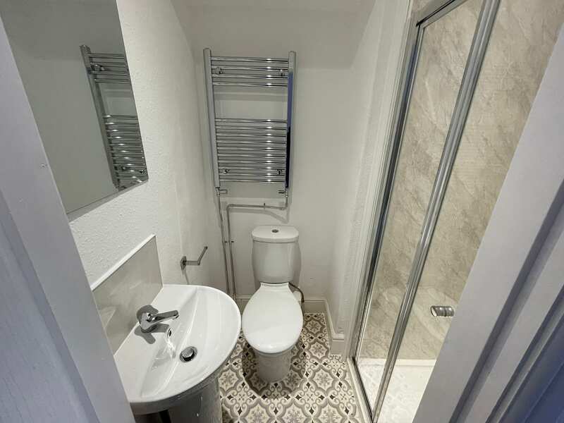 5 Bedroom HMO Property For Sale In Wakefield, Yorkshire Lincoln Road