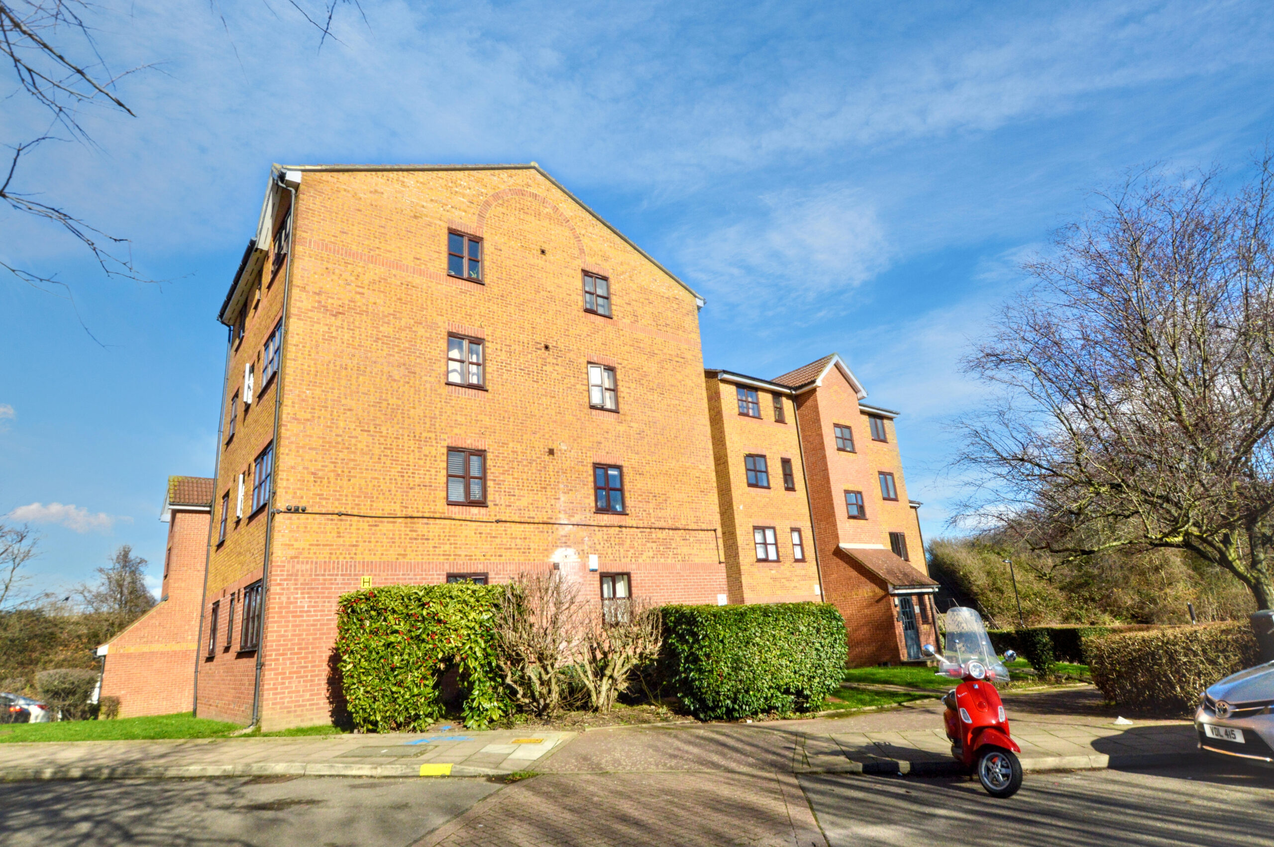 14 Tarplett House, John Williams Close