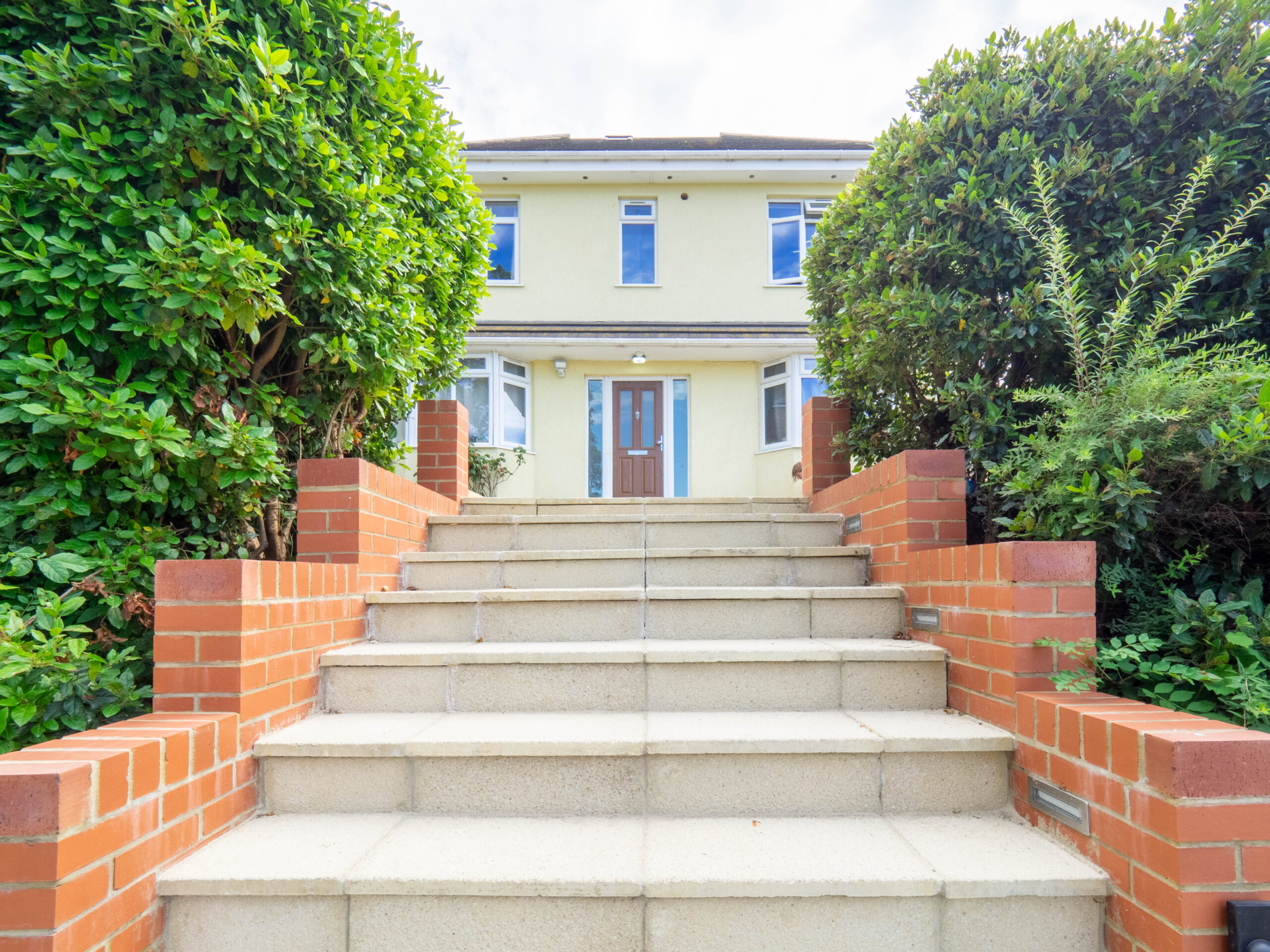 Dashwood Ave