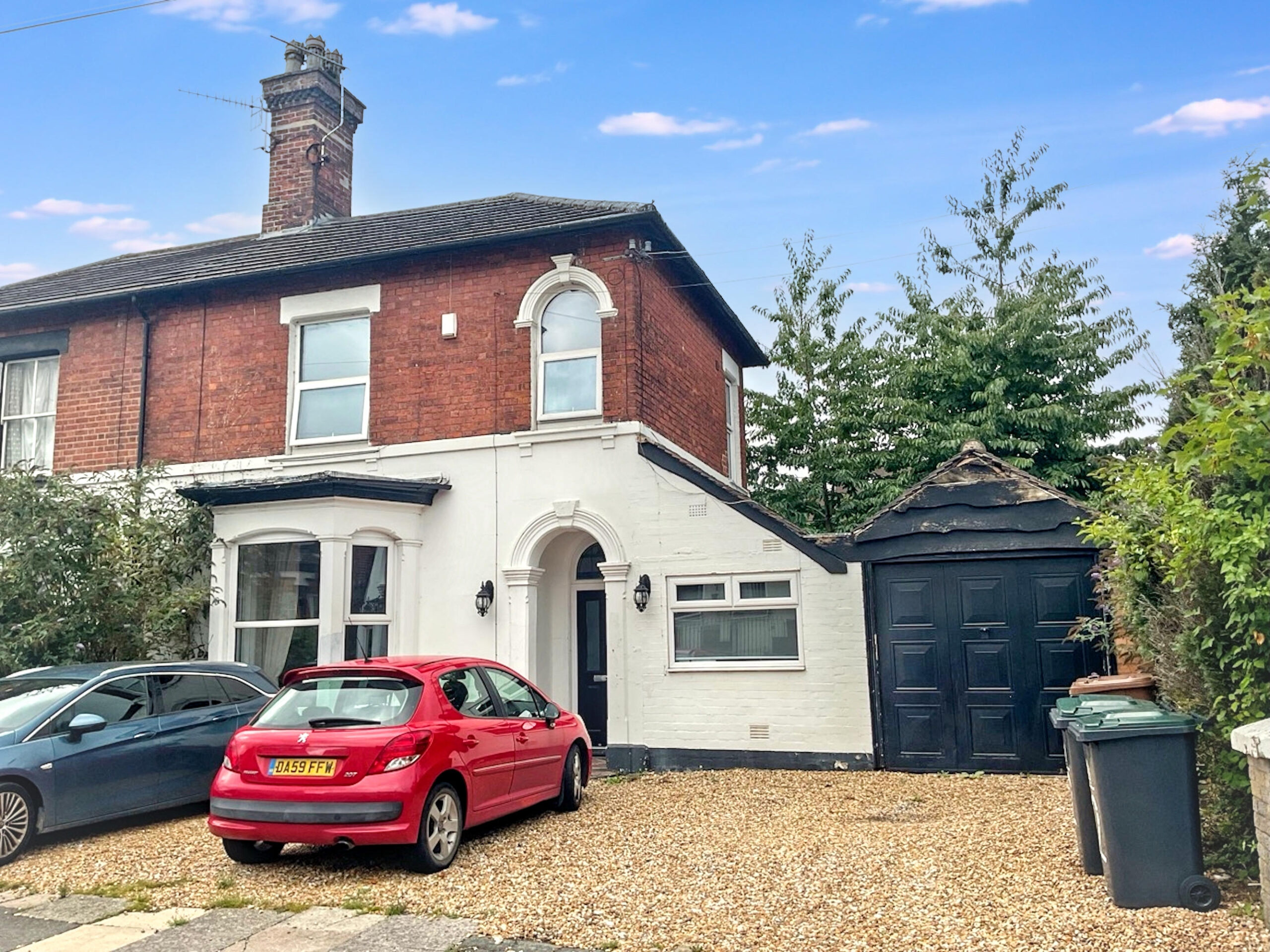2 Newton Street